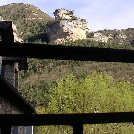 Le Grillon