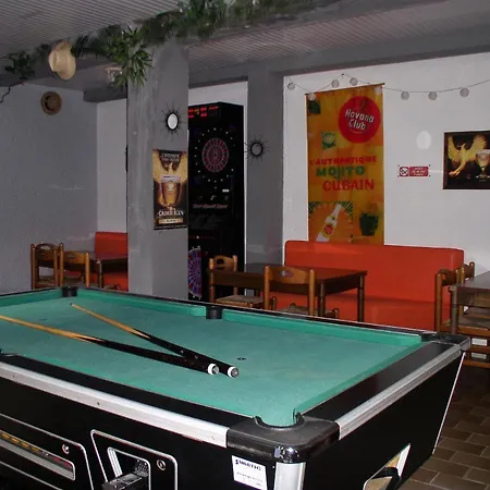 Le Grillon Hotel